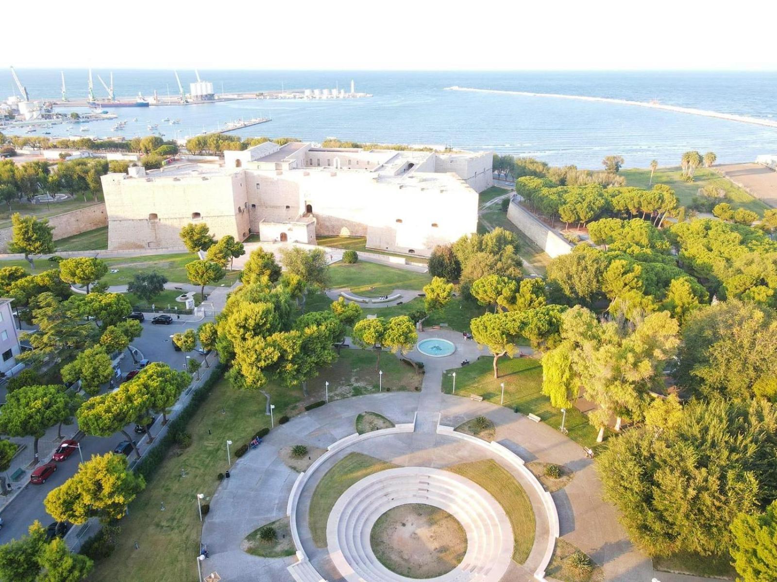 Cd Romanello Barletta Exterior photo